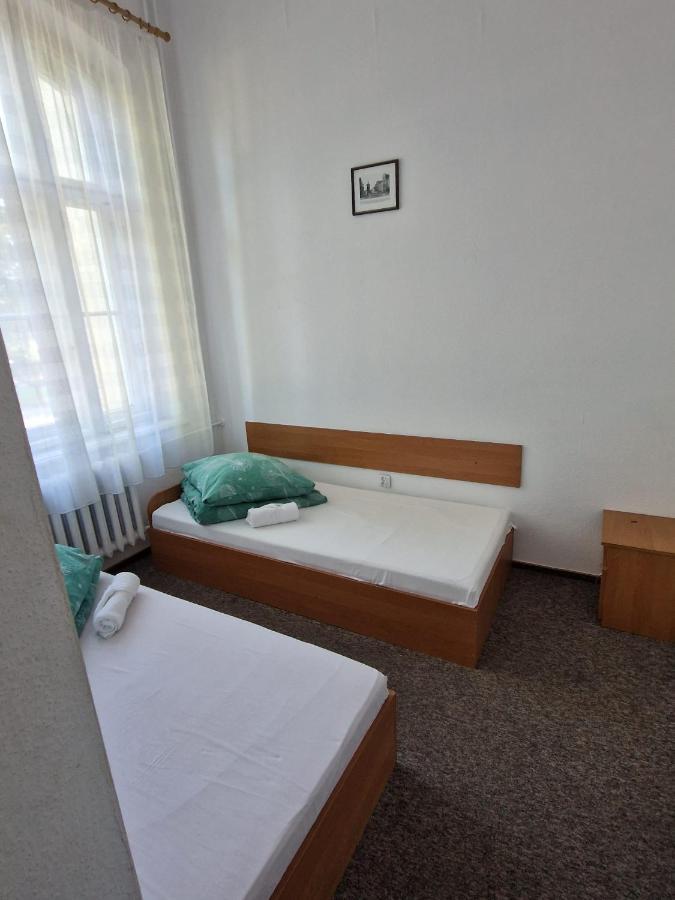 Galeona - Hotel Turystyczny Эльблонг Экстерьер фото