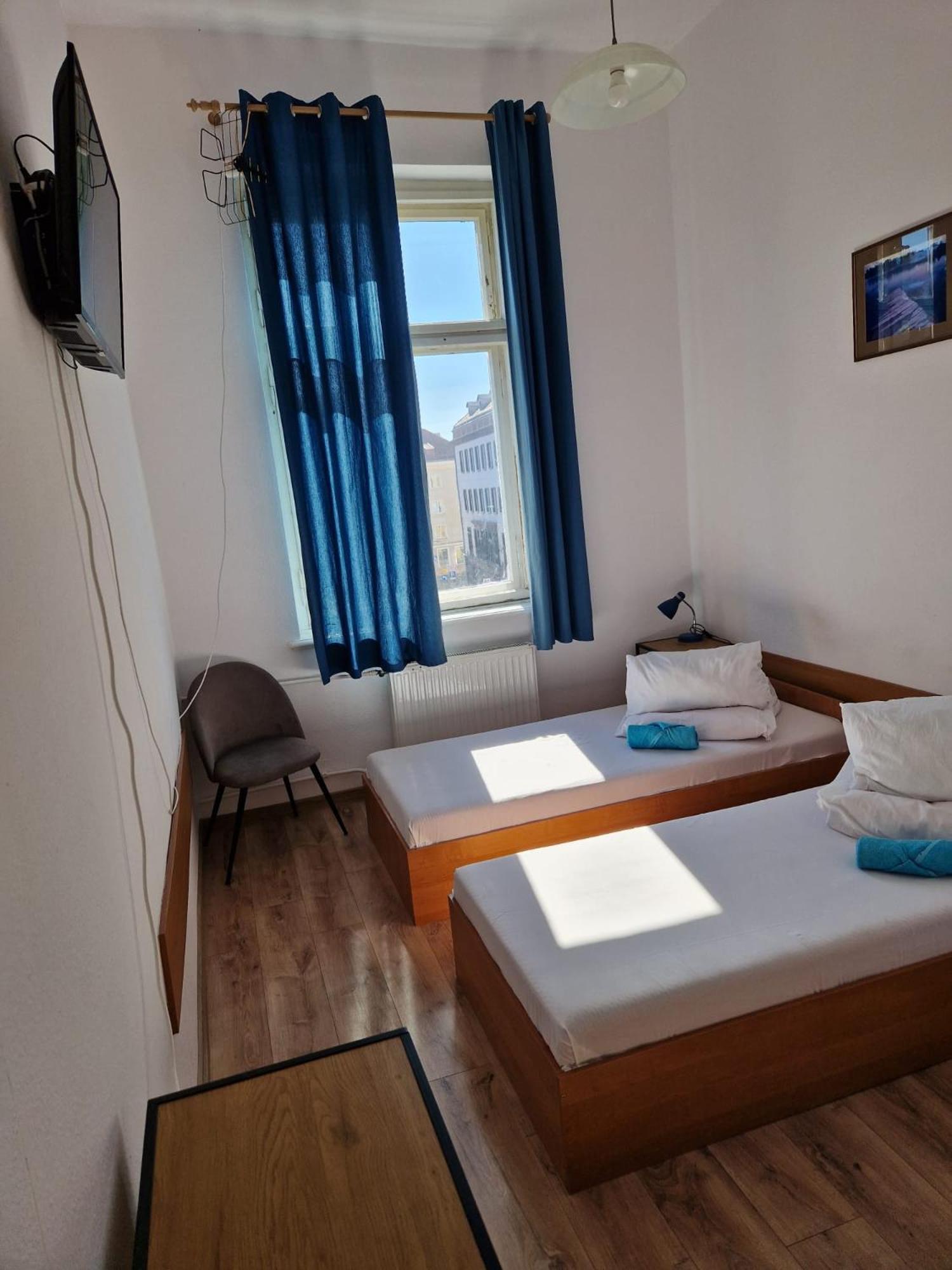 Galeona - Hotel Turystyczny Эльблонг Экстерьер фото