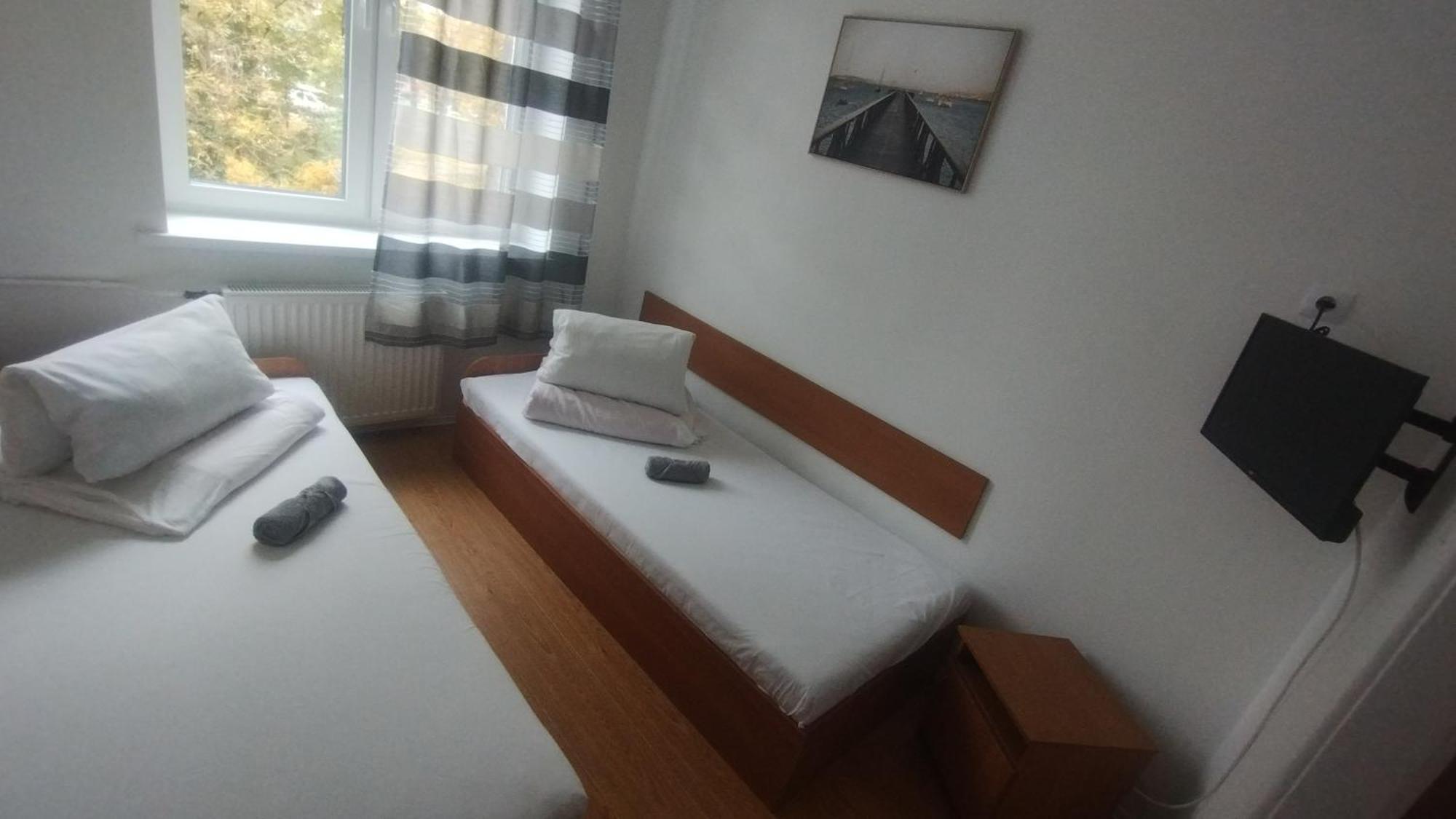 Galeona - Hotel Turystyczny Эльблонг Экстерьер фото